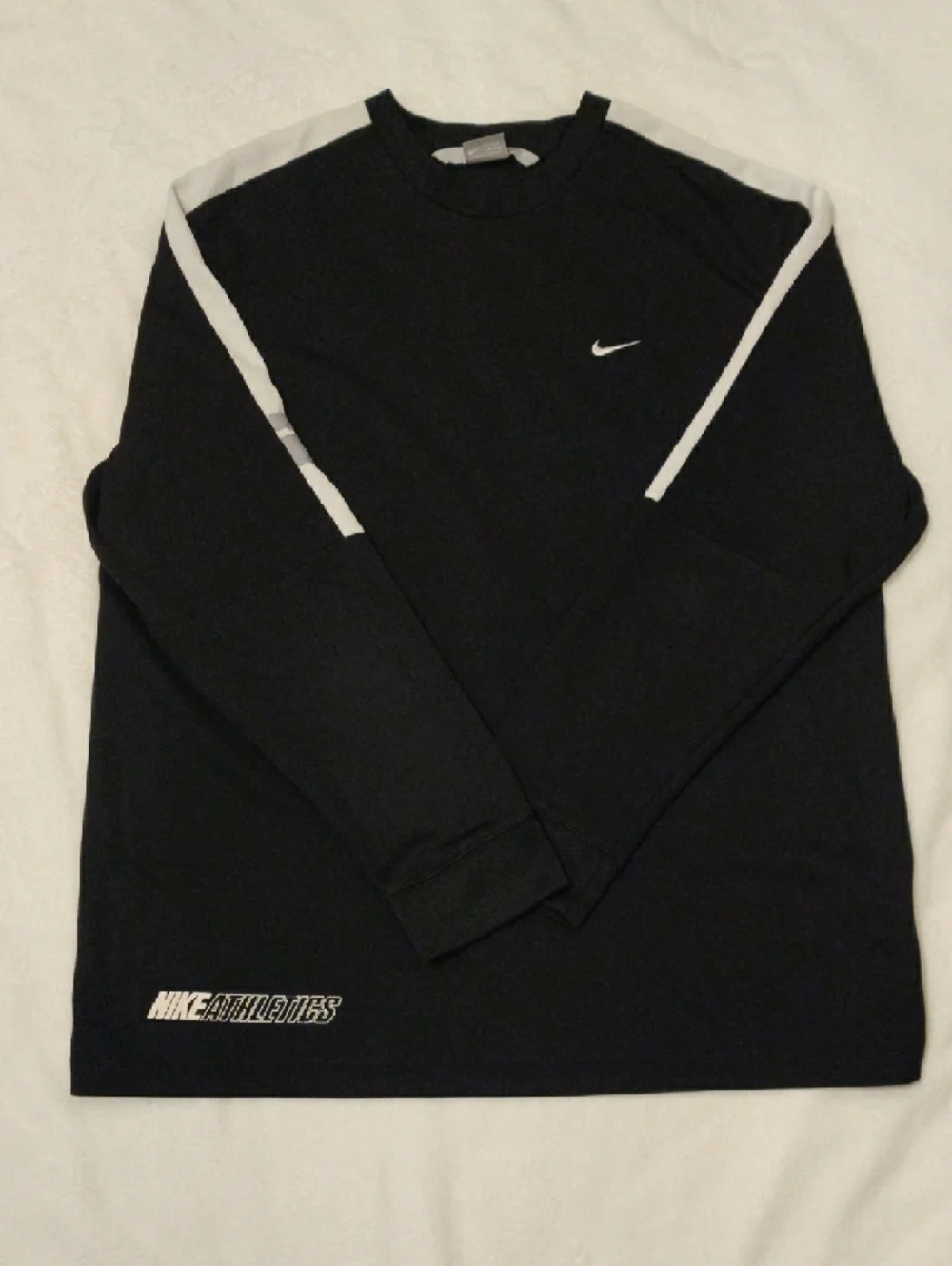Nike Black Crew Sweatshirt with White Sleeve Panels